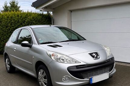 Peugeot 206 99.000 km 3.499 &euro; Hennef 53773