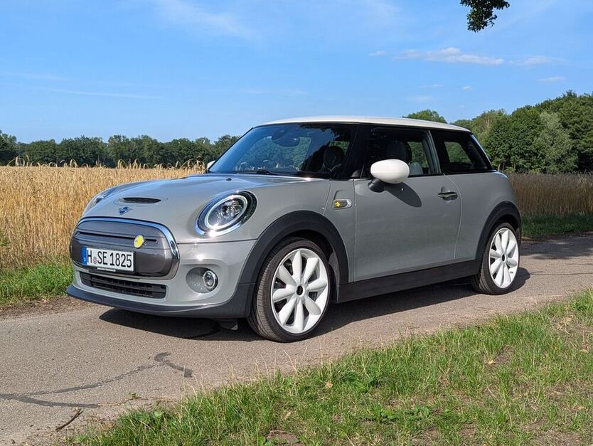 Cooper SE