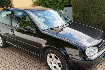 VW Golf 117.000 km 2.399 &euro; Heroldsberg 90562