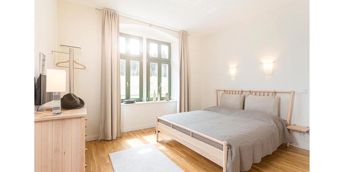 Einfamilienhaus Eibenstock - 15 Zimmer, 377 m&sup2;, 690.000&euro; | Angebot:26364242