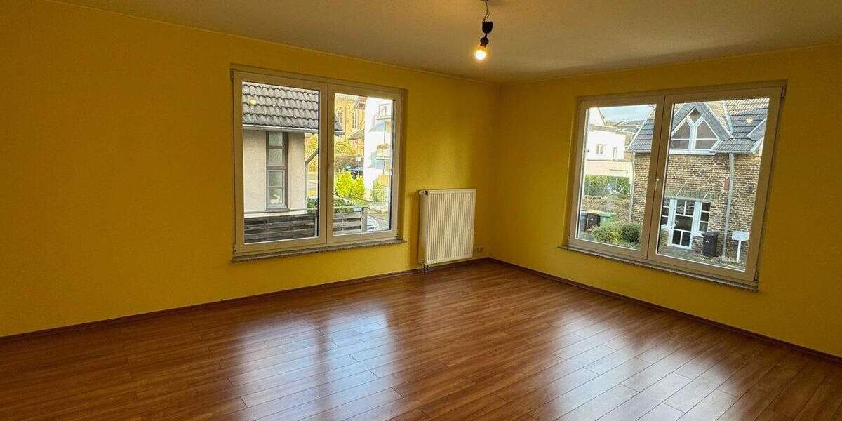 Etagenwohnung Troisdorf-Bergheim Bergheim - 4 Zimmer, 133 m&sup2;, 449.000&euro; | Angebot:25693104