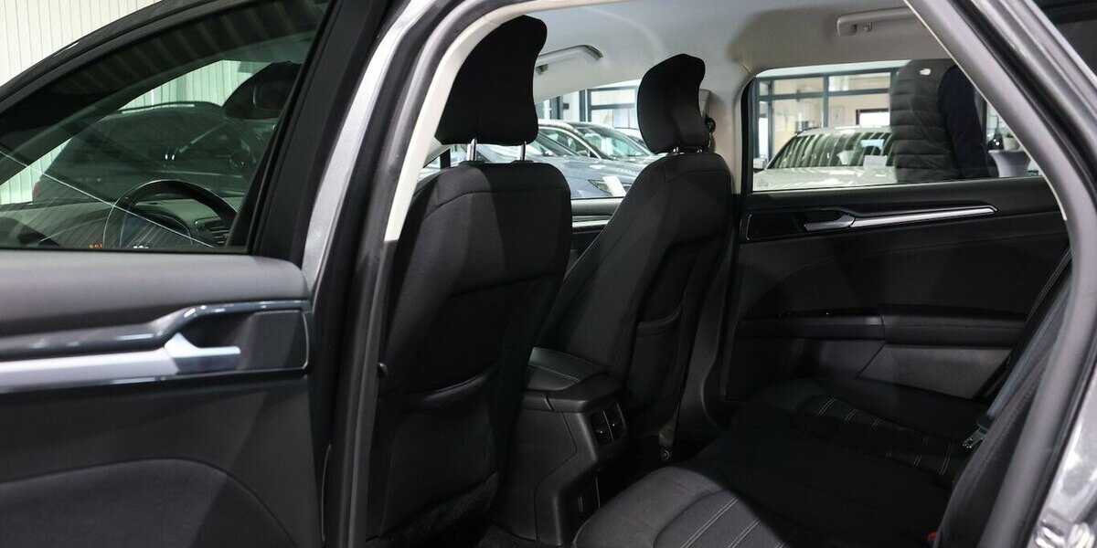 Ford Mondeo Tunier 2.0 EcoBlue BUSINESS / NAVI+KAEMRA 146.000 km 14.444 &euro; Hamm 59077