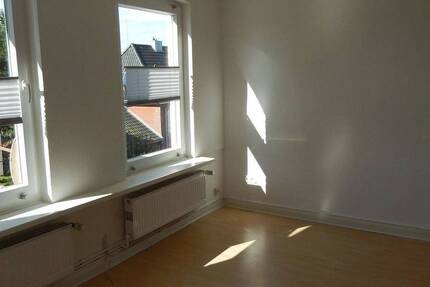 Ruhige Wohnung in zentraler Lage v. Bdf. 3 zimmer