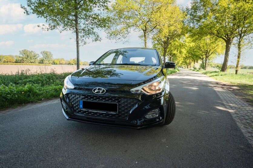 i20