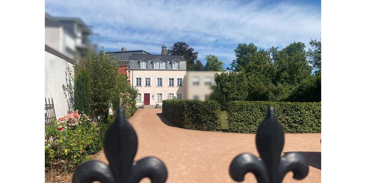 Einfamilienhaus Saarlouis - 5 Zimmer, 135 m&sup2;, 1.760&euro; | Angebot:23254069