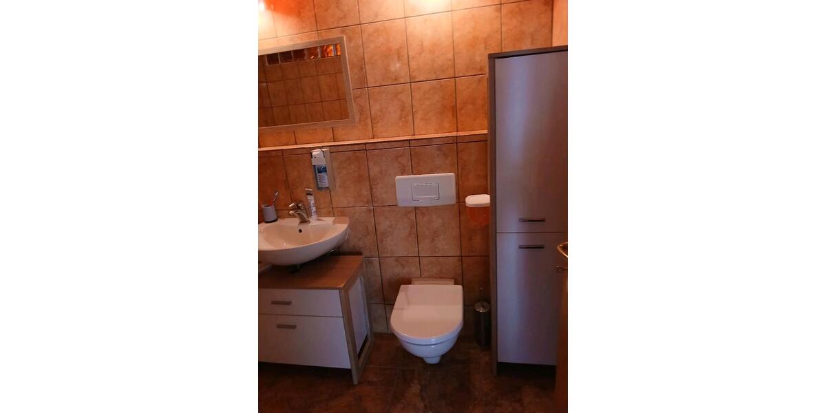 Etagenwohnung Neuss - 4 Zimmer, 108 m&sup2;, 285.000&euro; | Angebot:24874250