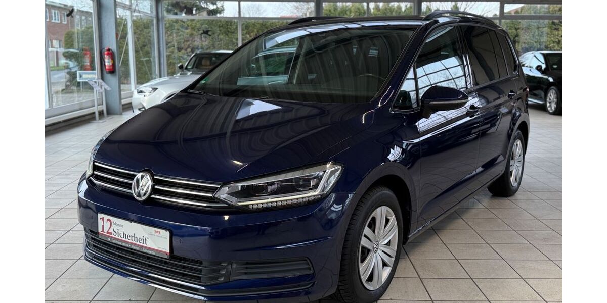 VW Touran 153.656 km 15.499 &euro; Buxtehude 21614