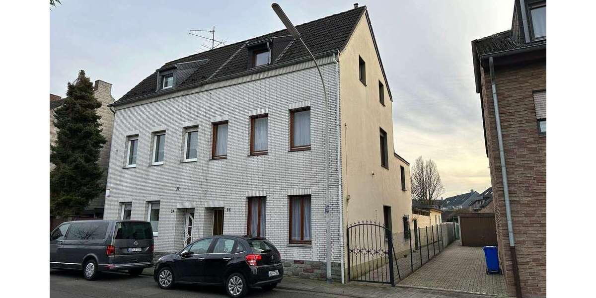 Haus zum Mieten in Mönchengladbach 1.200 € 160 m² 7 zimmer