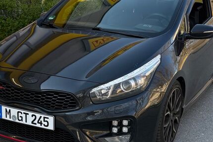 Kia pro ceed / ProCeed 200.000 km 8.490 &euro; München 80807