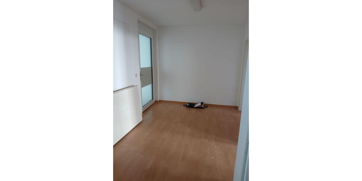 Etagenwohnung Homburg - 3 Zimmer, 102 m&sup2;, 950&euro; | Angebot:26425776
