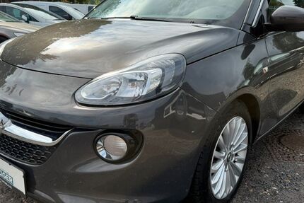 Opel Adam 89.396 km 9.990 &euro; Hamburg 22179