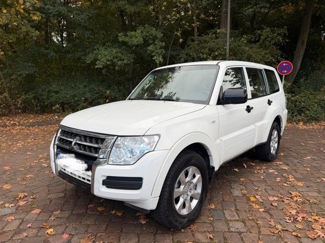 Mitsubishi Pajero 147.000 km 21.990 &euro; Hamburg 22523