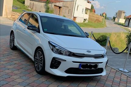 Kia Rio 123.000 km 12.900 &euro; Schönberg 94513