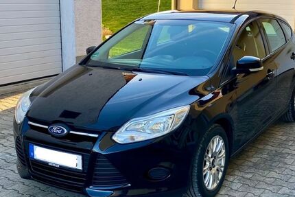 Ford Focus 136.920 km 4.700 &euro; Obertraubling 93083
