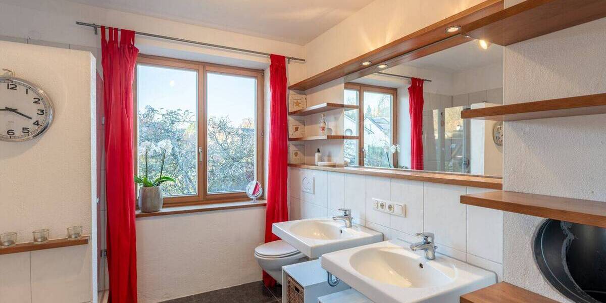Einfamilienhaus Pöcking Aschering - 6 Zimmer, 257 m&sup2;, 2.250.000&euro; | Angebot:25696982
