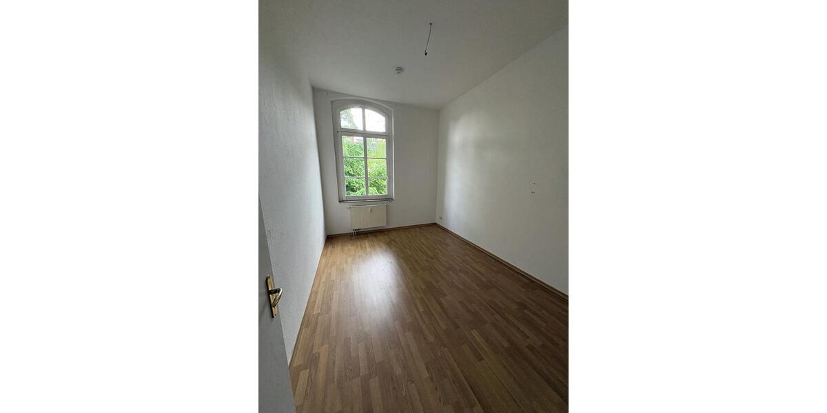 Etagenwohnung Jüterbog - 3 Zimmer, 91 m&sup2;, 600&euro; | Angebot:26664640