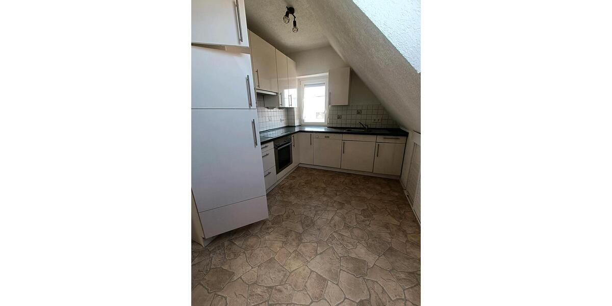Dachgeschoßwohnung Walldürn - 2 Zimmer, 70 m&sup2;, 600&euro; | Angebot:26680592