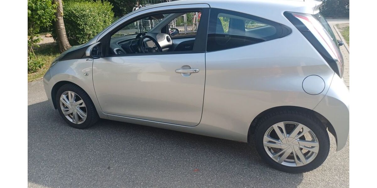 Toyota Aygo (X) 173.000 km 3.800 &euro; erding 85435