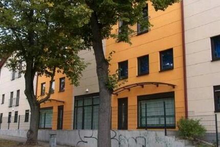 Lagerhalle, Ladengeschäft Ortszentrum 700m² incl. Büro 45m² zimmer