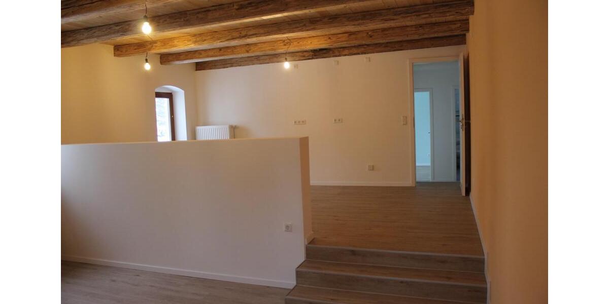 Etagenwohnung Bischofswerda - 5 Zimmer, 115 m&sup2;, 1.090&euro; | Angebot:25380133