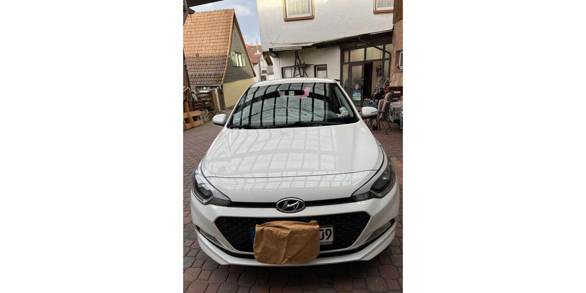 Hyundai i20 88.000 km 7.500 &euro; Otzberg 64853