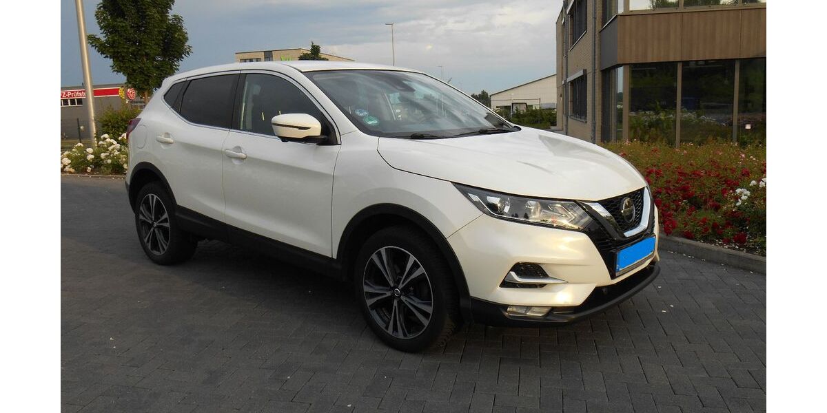 Nissan Qashqai 85.000 km 18.600 &euro; Giesensdorf 23909
