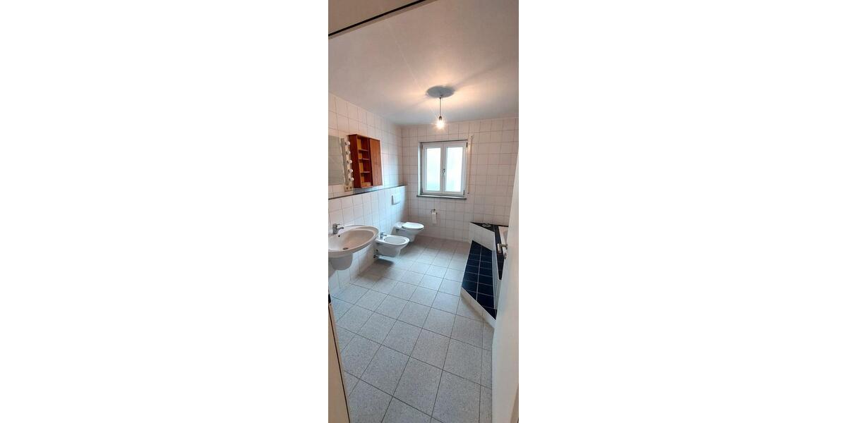 Etagenwohnung Parkstein - 3.5 Zimmer, 100 m&sup2;, 845&euro; | Angebot:26405835