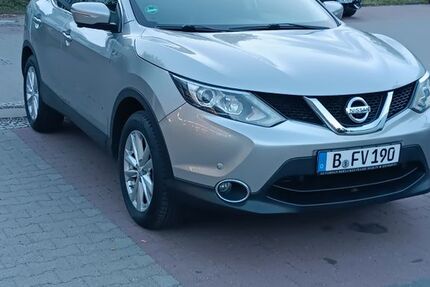 Nissan Qashqai 101.180 km 12.700 &euro; Berlin - Marzahn 12681