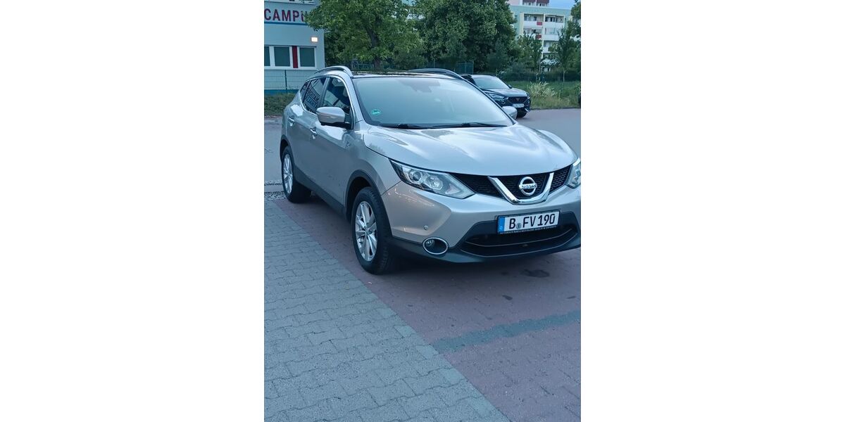 Nissan Qashqai 101.180 km 12.700 &euro; Berlin - Marzahn 12681