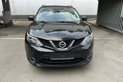 Nissan Qashqai 105.000 km 7.999 &euro; Wiesbaden 65203