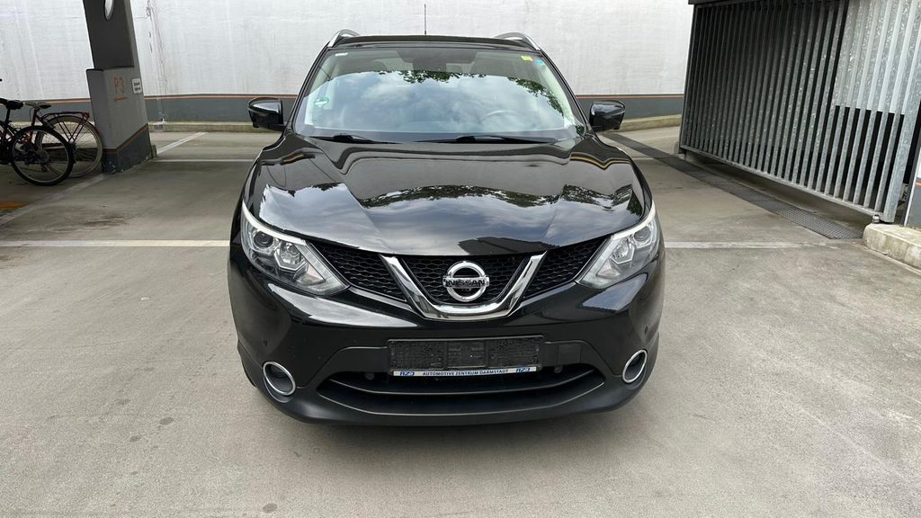 Nissan Qashqai 105.000 km 7.999 &euro; Wiesbaden 65203