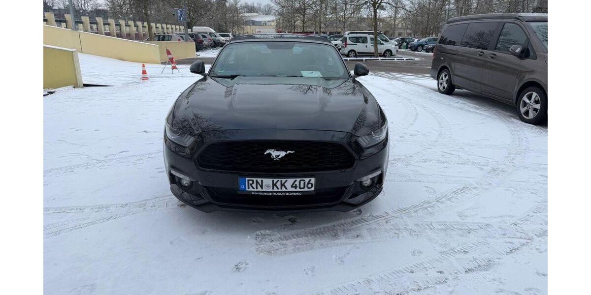 Ford Mustang 147.000 km 19.900 &euro; Ludwigsfelde 14974