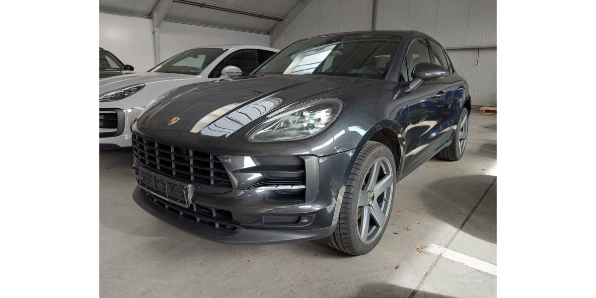 Porsche Macan 69.400 km 48.640 &euro; Paderborn 33100