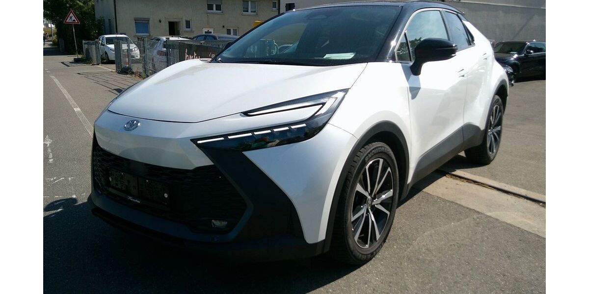 Toyota C-HR 34.000 km 24.260 &euro; Sindelfingen 71065