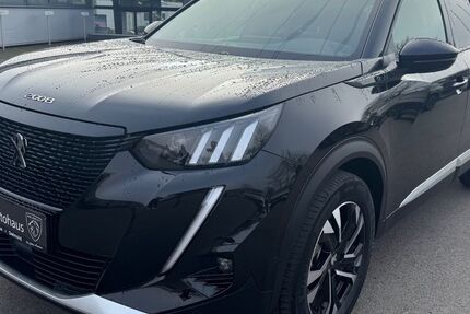 Peugeot 2008 53.000 km 19.990 € Detmold 32758