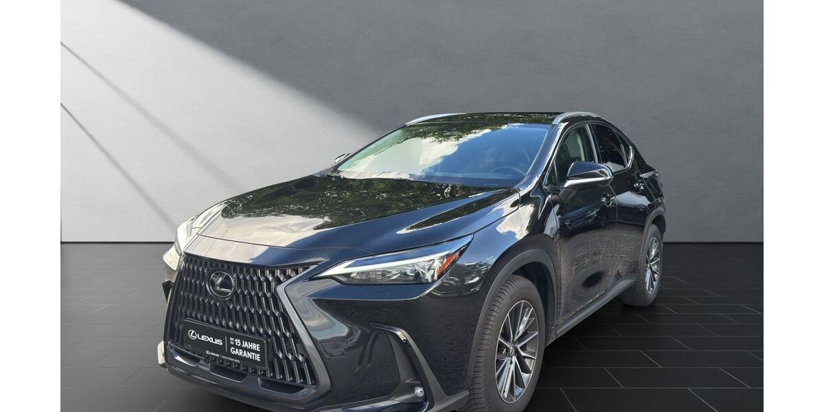 Lexus NX 350h 29.212 km 49.950 &euro; Wesel 46485