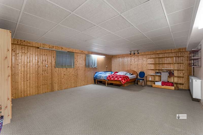 Wohnen und Arbeiten unter einem Dach +2.500 m² Waldgrundstück Sauna+Holzhäuschen Wintergarten+Kamin - Zweifamilienhaus Syke | Angebot:24213006