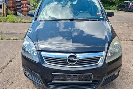 Opel Zafira 245.000 km 790 &euro; Leinefelde 37327