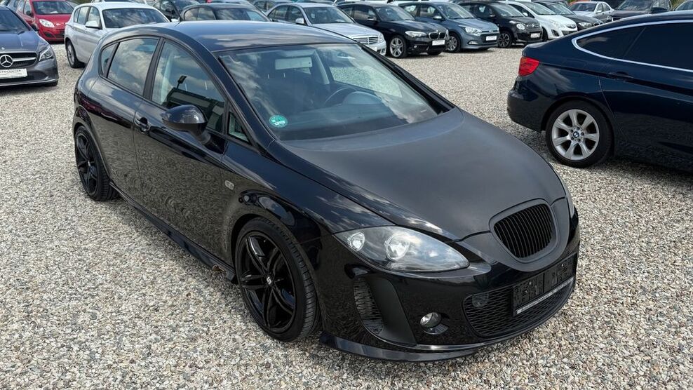 Seat Leon 175.000 km 4.990 € Paderborn 33106