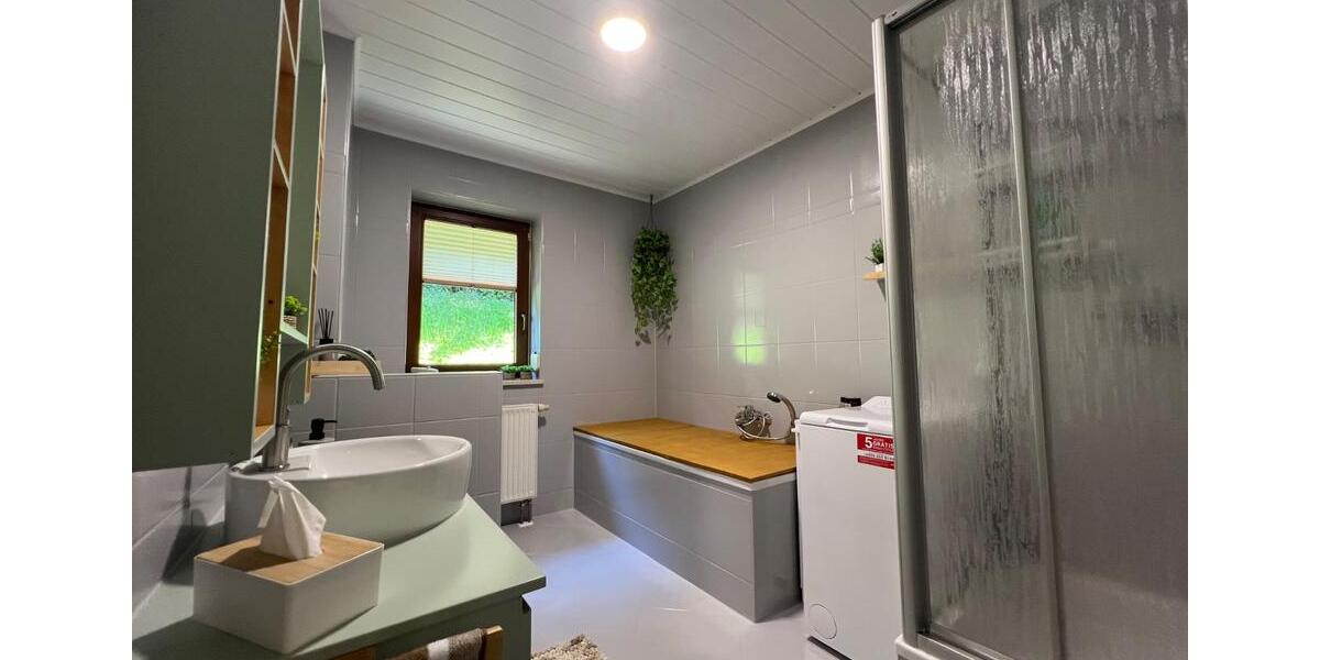 Wohnen auf Zeit Stollberg (Erzgebirge) - 3 Zimmer, 71 m&sup2;, 1.200&euro; | Angebot:23673871