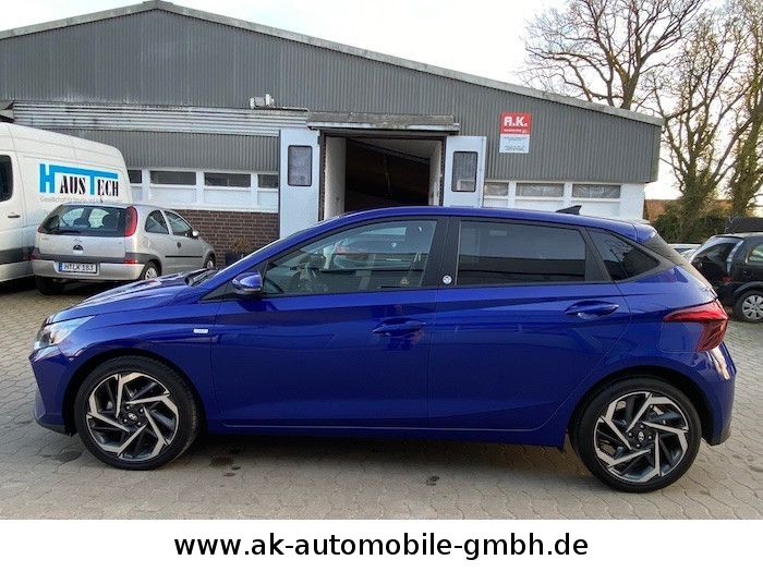 i20