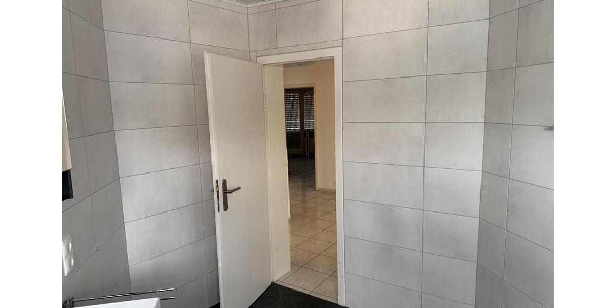 Etagenwohnung Mayen - 4 Zimmer, 130 m&sup2;, 298.000&euro; | Angebot:26055507