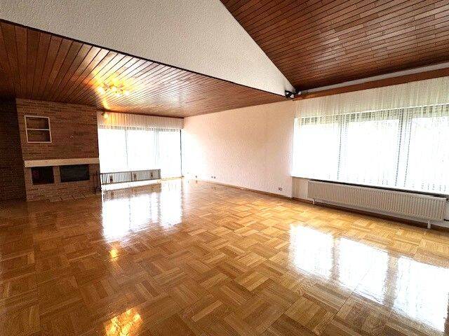 Einfamilienhaus Kusel Bledesbach - 7 Zimmer, 235 m&sup2;, 1.490&euro; | Angebot:23944502