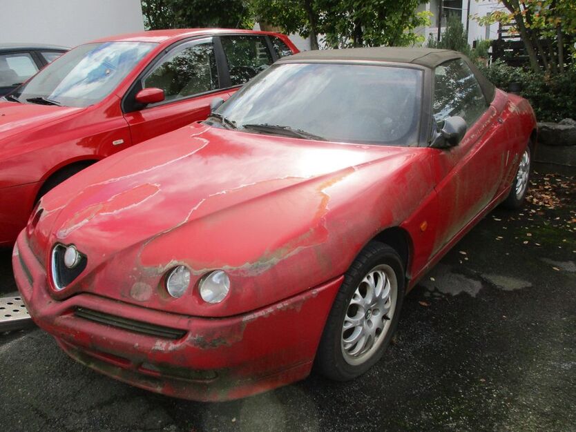 Alfa Romeo Spider 146.000 km 800 € Dietzenbach 63128