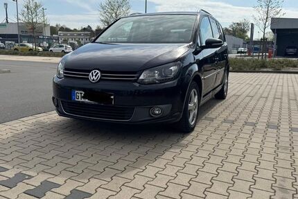 VW Touran 218.500 km 6.390 &euro; Gütersloh 33332