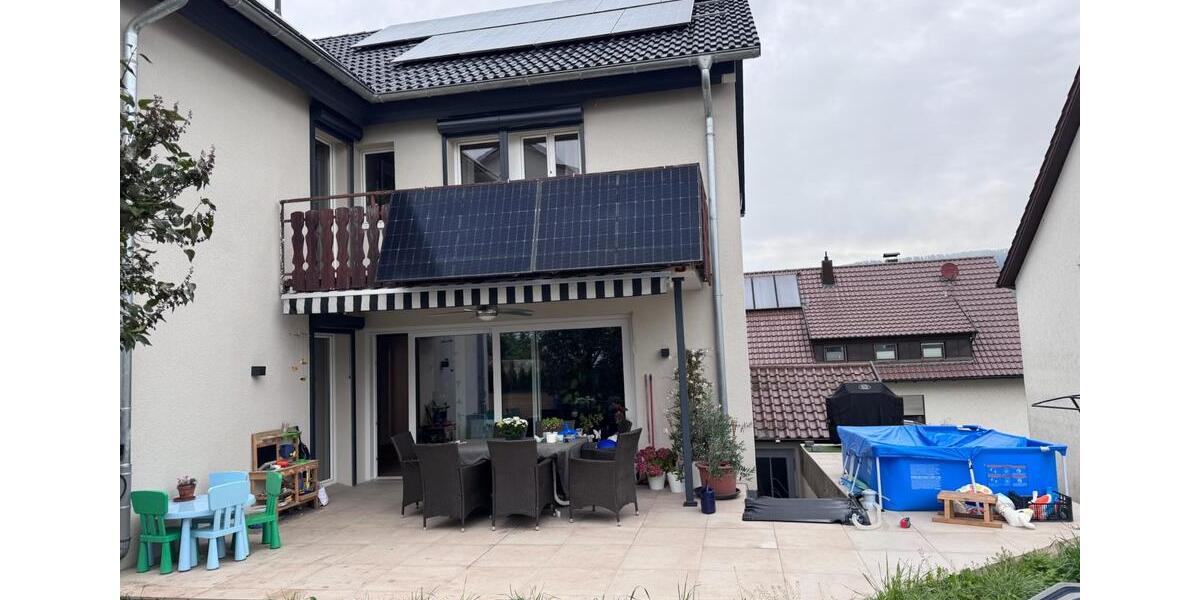 Freistehenden Haus zu vermieten 260m² +Keller geringe Nebenkosten 8 zimmer