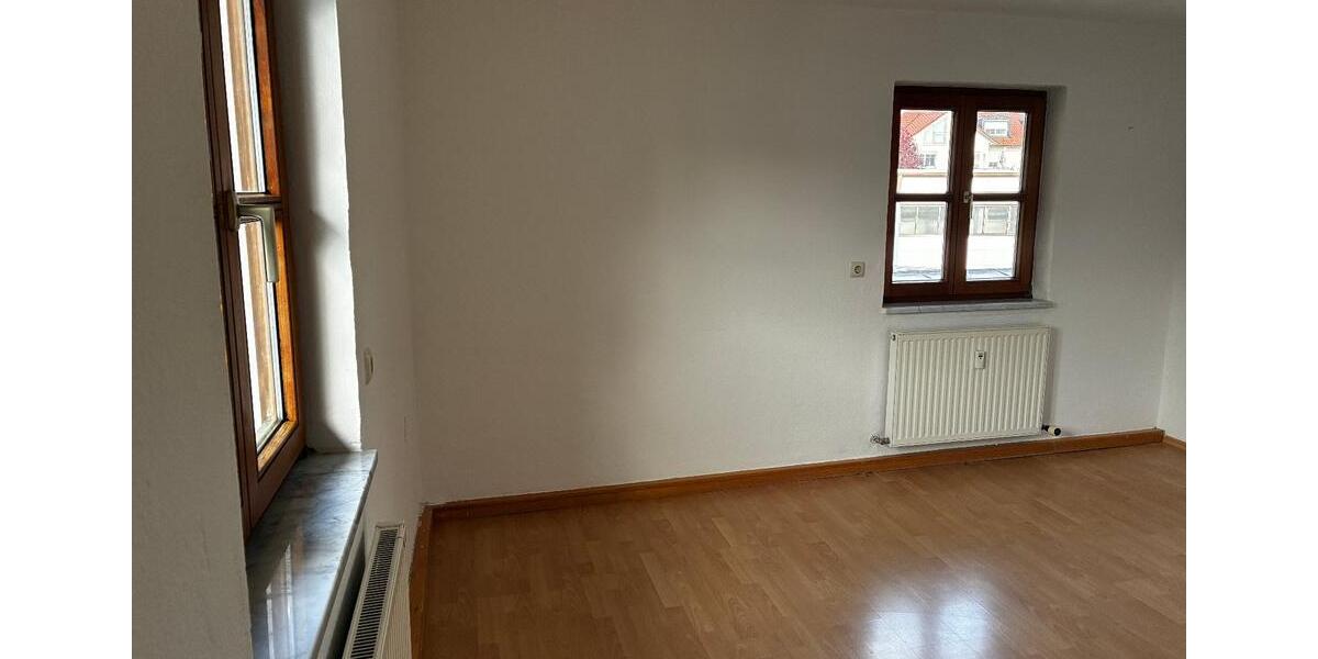 Etagenwohnung Zorneding - 4 Zimmer, 95 m&sup2;, 1.235&euro; | Angebot:26481242