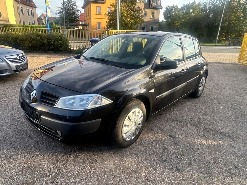 Renault Megane 224.000 km 800 € RIESA 01589