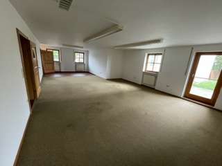 Büro in Kirchdorf 1.995 € 240 m²