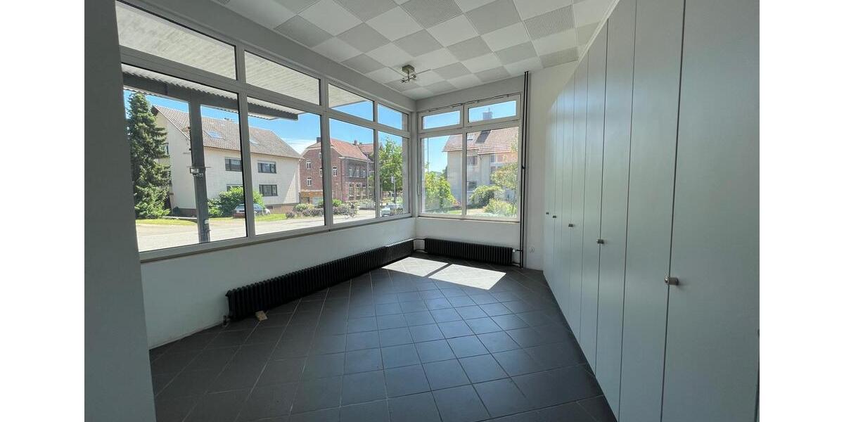 Gewerbeobjekt Ettlingen - 1.000&euro; | Angebot:26197801